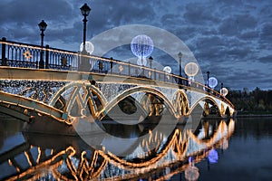 Reflections of the Crystal Bridge in Tsaritsyno