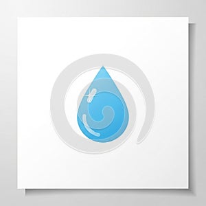 Reflective highlights adding a three dimensional effect. The