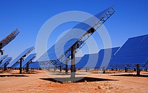 Reflective panels in a solar thermal power plant