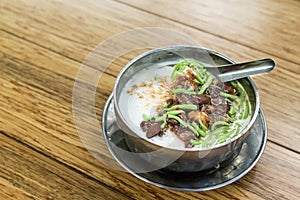 Refreshing chendol with large red beans and santan