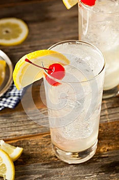 Refreshing Classic Tom Collins Cocktail