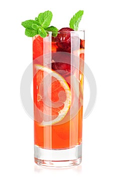 Refreshing fruit sangria (punch)