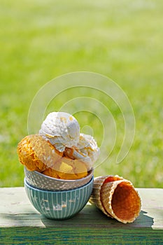 Refreshing ice cream with lemon flavour