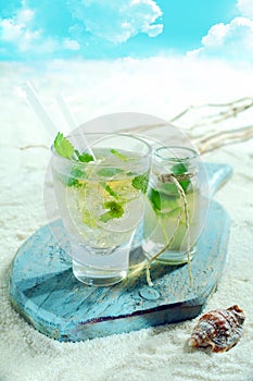 Refreshing mojito cocktail