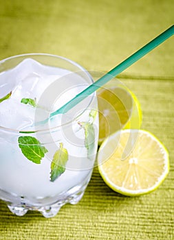 Refreshing mojito cocktail