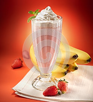 Refreshing Strawberry Banana Milkshake