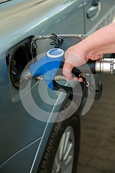 Refuelling by gasoline