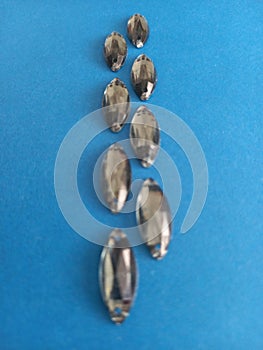Regular silver beads