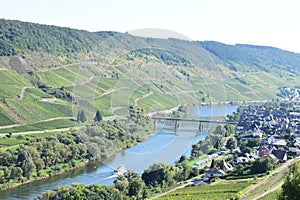   nemecko 09 23 2021 víno tvorba obec údolie vidieť vyššie 
