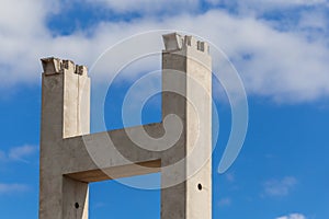 Reinforced concrete columns
