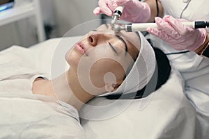 Rejuvenating facial treatment