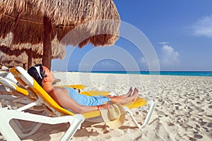 Relaxation on the idyllic beach