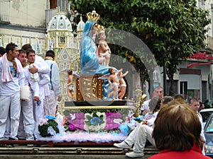 religious feast of battenti in south italy