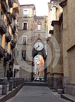 Reloj en calle photo