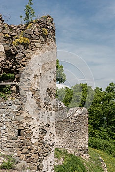 Remains of Saris castle