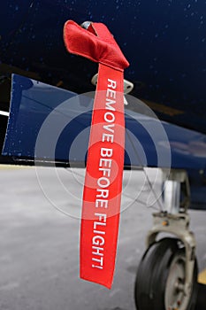 Remove before flight flag