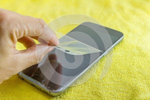 Remove the old smart phone screen protect