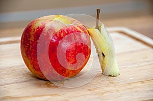 Removing apple`s core