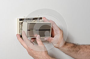 Removing a Thermostat Cover