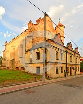 Renaissance synagogue in Lesko