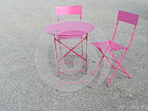 Rendezvous with bistro chairs