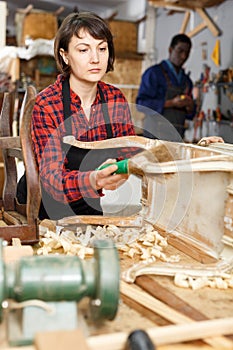 Renewing vintage chest of drawers