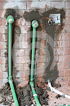 Renovation work,Bury a pvc pipe in the wall