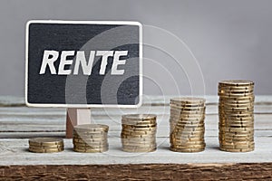 Rente pensions in German language with money stacks