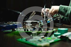 Repair of electronic devices, tin soldering parts