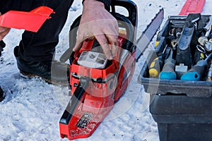 Repair and maintenance of chainsaws