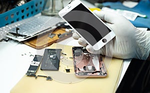 Repair mobile phones or smartphones