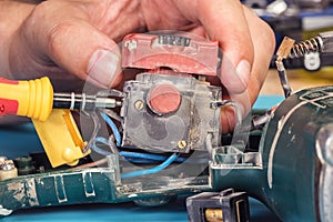 Repair of power tools in the service center