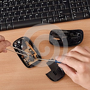 Repairing computer mouse