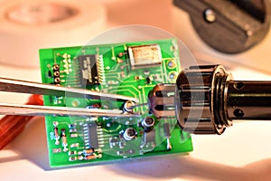 Repairing a microchip detail. Wiring diagram from computer technology