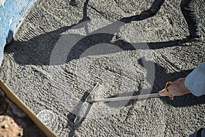 Repairing the pool with concrete photo