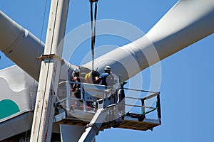 Repairing a wind turbine