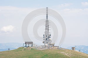 Repeater antenna for phones