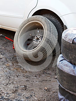 Replacement of car tyres - tire fitting