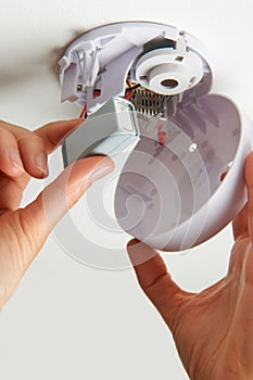 Replacing Battery In Domestic Smoke Alarm