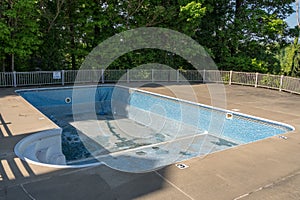 Replacing and repairing old vinyl liner of swimming pool