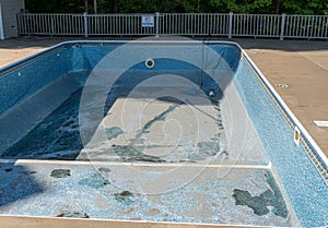 Replacing and repairing old vinyl liner of swimming pool