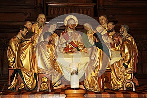 Representation of the Last Supper with Jesus and apostles