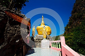 Reproduce Kyaiktiyo Pagoda or Golden Rock Model at Tai Ta Ya Mon