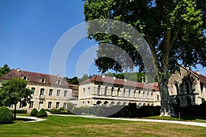 The residence of the abbots and the Seguin gallery of the abbey of Fontenay