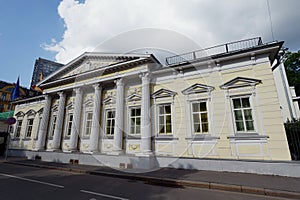 Residence of the Ambassador of Spain in Spasopeskovskiy pereulok, 8. Former city manor of A.G. Shchepochkoy - N.A. Of Lviv.