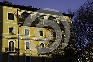 Residential building largo Treves, Milan