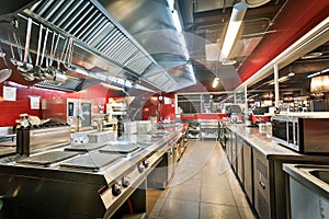 Un restaurante La cocina 