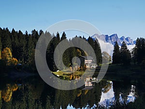 Restaurant reflections on the lake