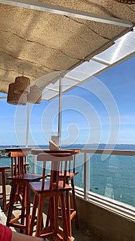 restaurant, with sea view, for lunch with the family, a beautiful balcony in Salvador at Pedra Furada