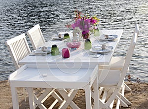 Restaurant table img